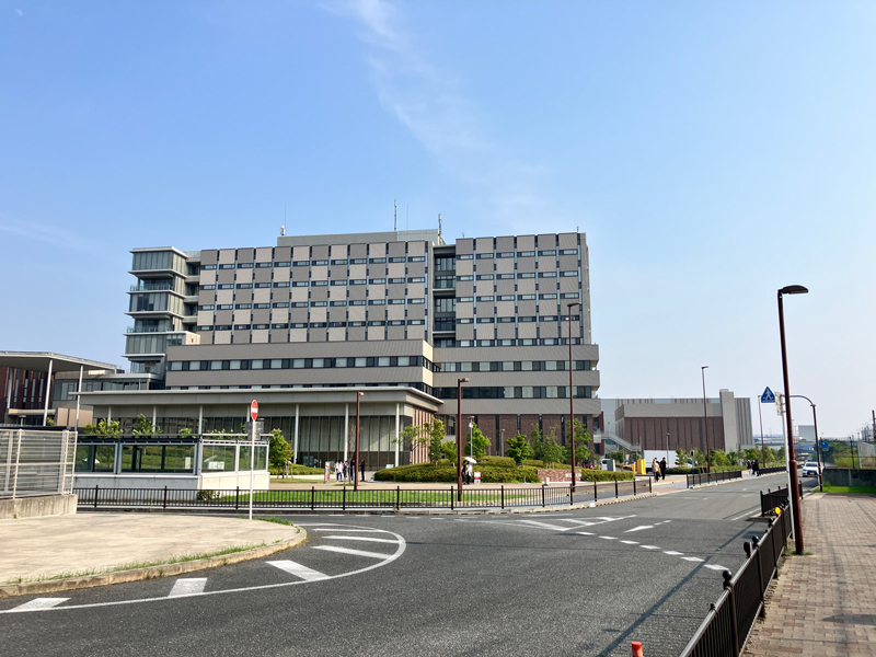 立命館大学の校舎（下図）
